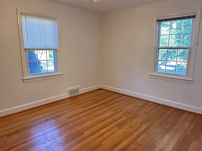 4820 9th St N #2 — Photo 7