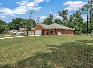 317 Robinhood Dr, Nacogdoches, TX 75961