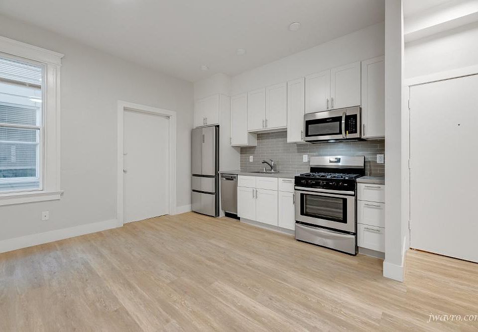 1st image of 1651 California St #15