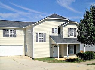 640 Cliffs Inn Cres, Charlotte, NC 28214