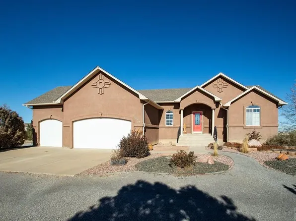 869 E Parkrose Dr, Pueblo West, CO 81007