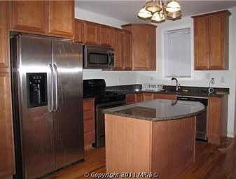 4th image of 211 S Robinson St