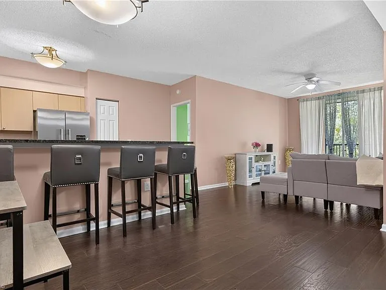 1105 Reserve Ct #206 — Photo 4