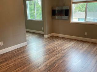 547 N School St #A, Ukiah, CA 95482