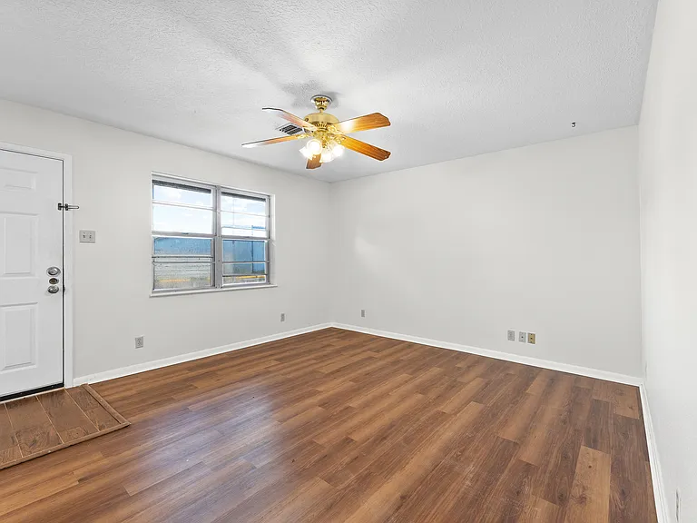 717 Cedar Bayou Rd #7 — Photo 12