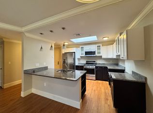 286 Main St, Woburn, MA 01801