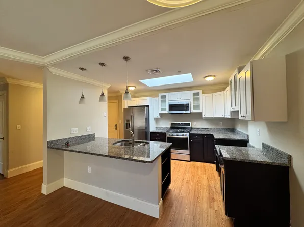 286 Main St, Woburn, MA