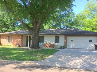 106 Randal Ln, Pittsburg, TX 75686