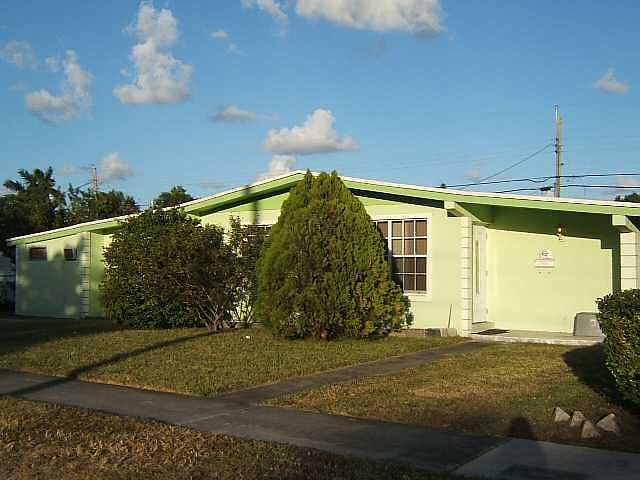 1st image of 17415 NW 17th Ave