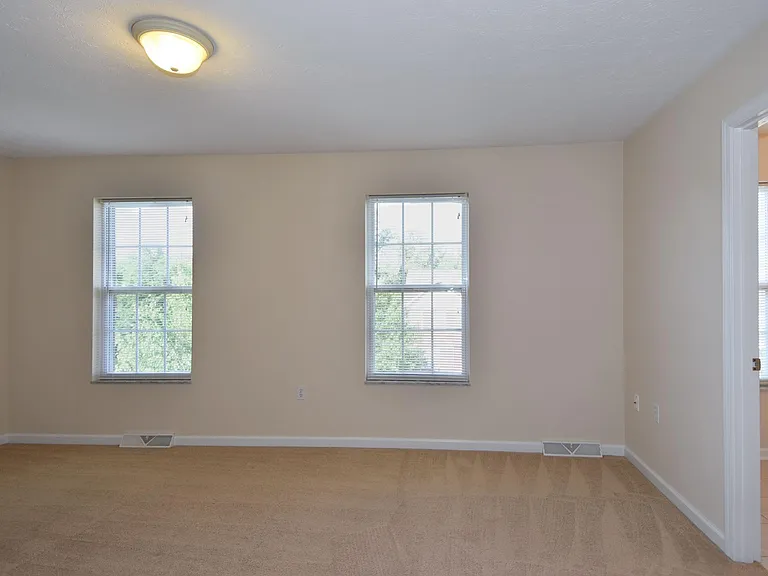 127 Laurel Crest Dr — Photo 12
