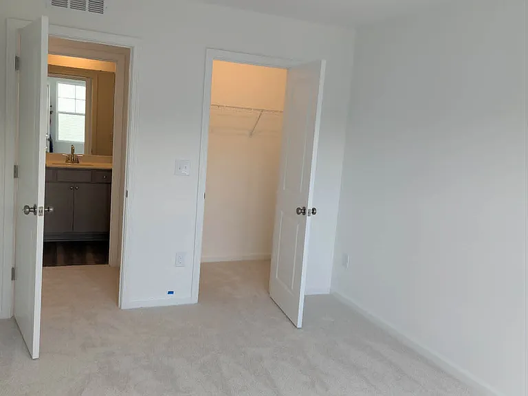 493 Fran Dr — Photo 11