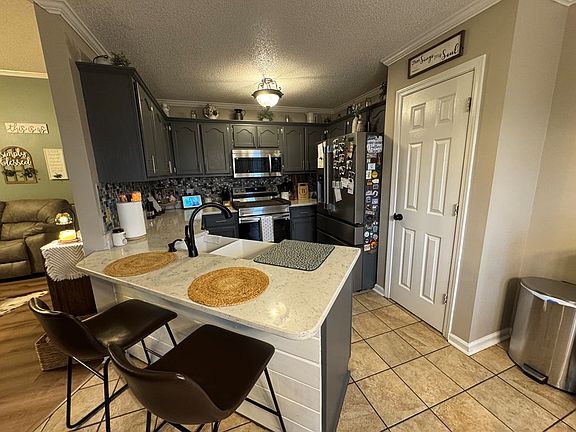 3rd image of 352 S Casa View Dr