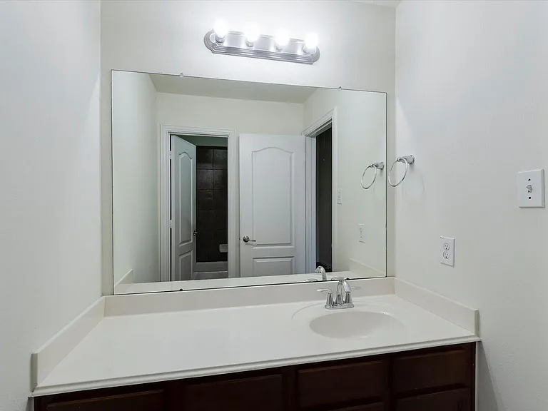 13202 Indigo Creek Ln — Photo 34