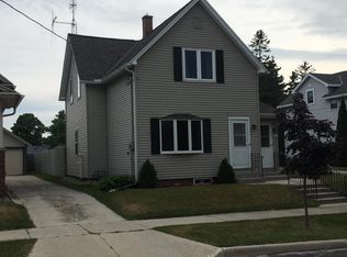 1516 Madison St, Manitowoc, WI 54220