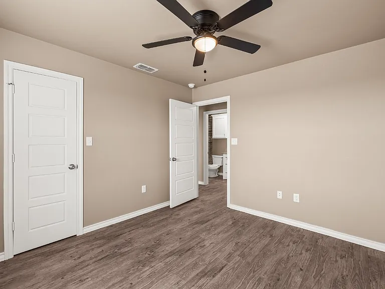 106 Walnut St — Photo 18