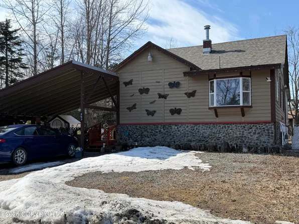 303 Dolly Varden St, Kenai, AK 99611