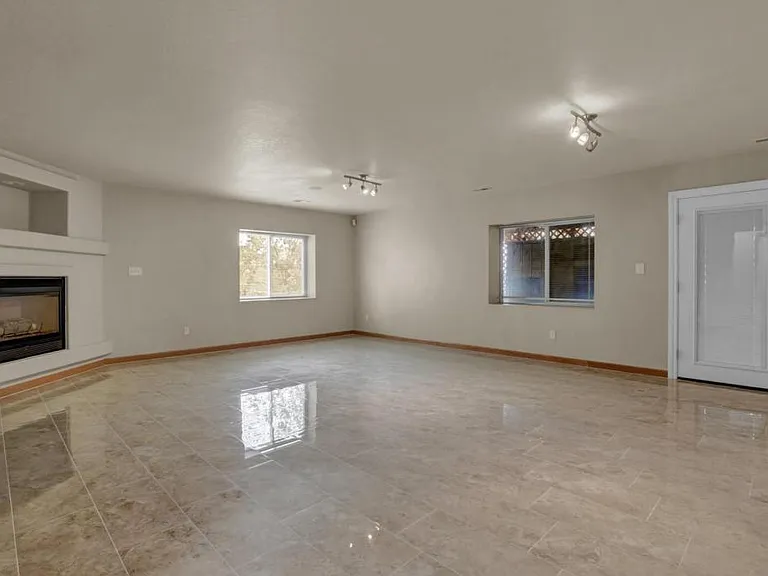 5235 Bancroft Hts — Photo 21