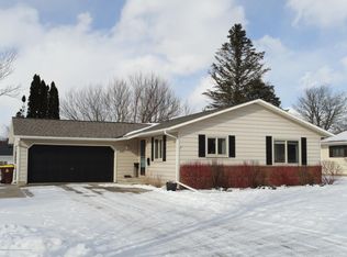 487 Donna Dr, Portland, MI 48875