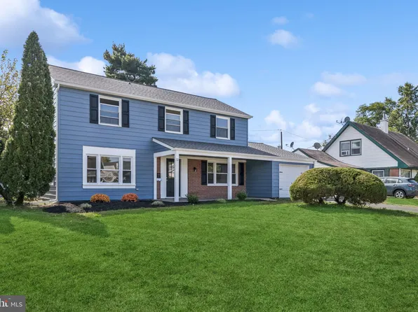 52 Ballad Ln, Willingboro, NJ 08046