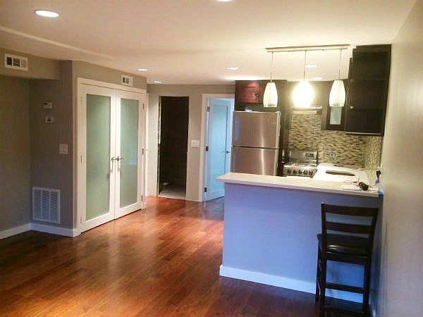 2nd image of 82 Minna St #1