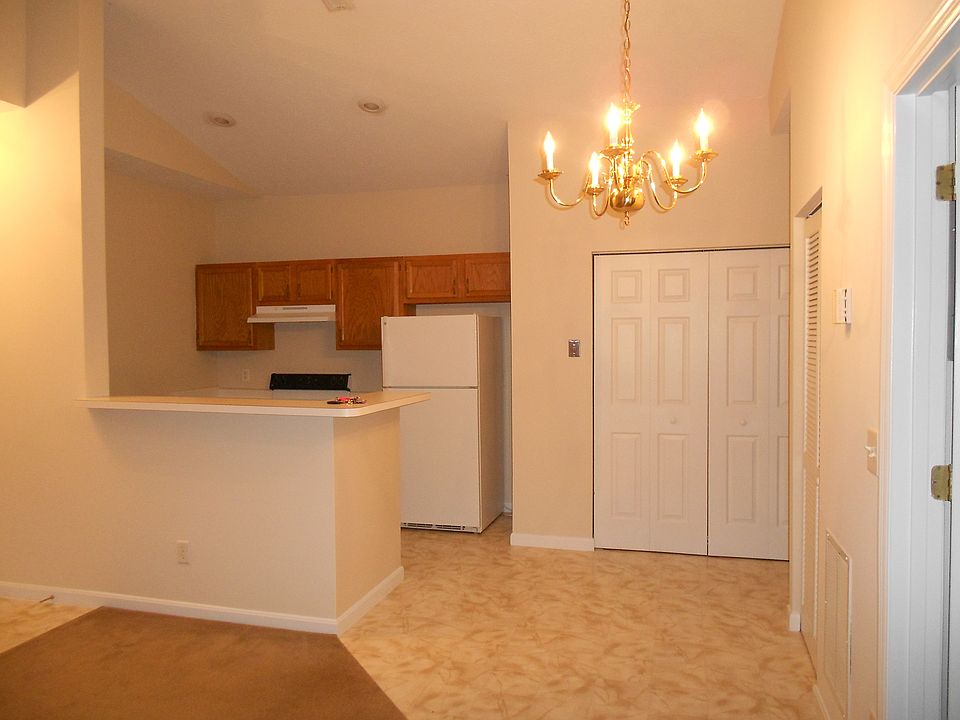 2nd image of 150 Brentwood Cir
