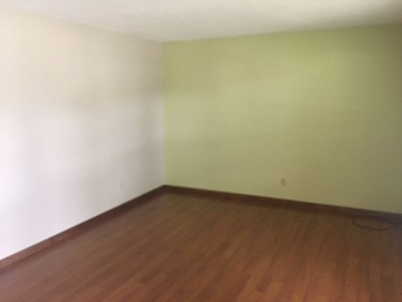 4th image of 603 10th Ave NW
