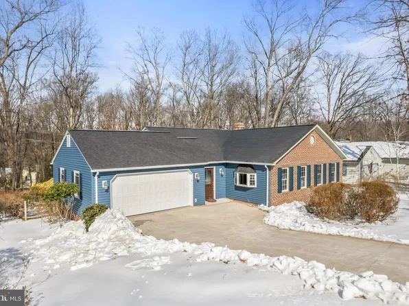 11310 Handlebar Rd, Reston, VA 20191