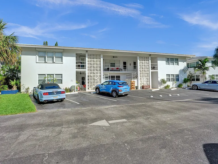 3209 Colony Club Rd #2 — Photo 16