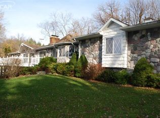 7021 Linden Rd, Fenton, MI 48430