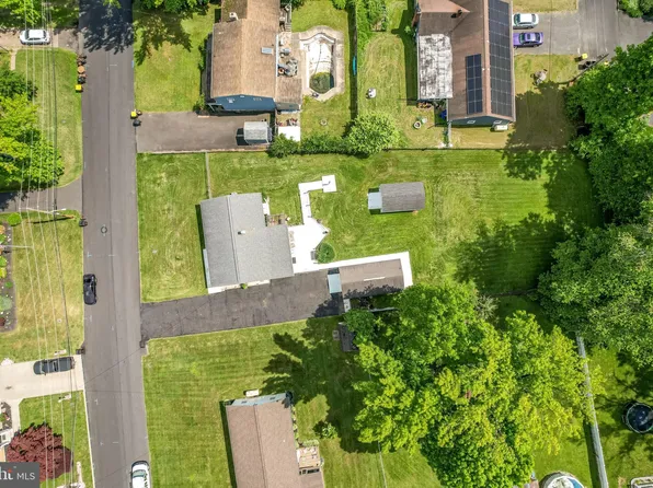 1244 Woodbine Ave, Bensalem, PA 19020