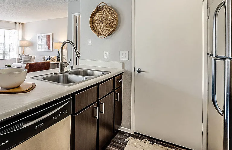 Bella Solara Apartment Homes — Photo 3
