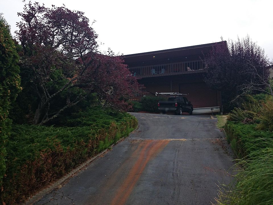2nd image of 8505 Fauntlee Crst SW