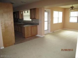 3022 Red Oak Dr, Jacksonville, FL 32277