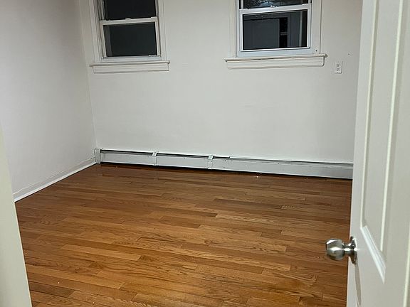 5th image of 233 Bay 7th St #1