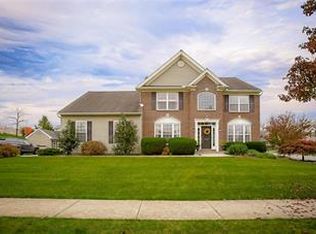 4103 Redbud Dr E, Whitehall, PA 18052