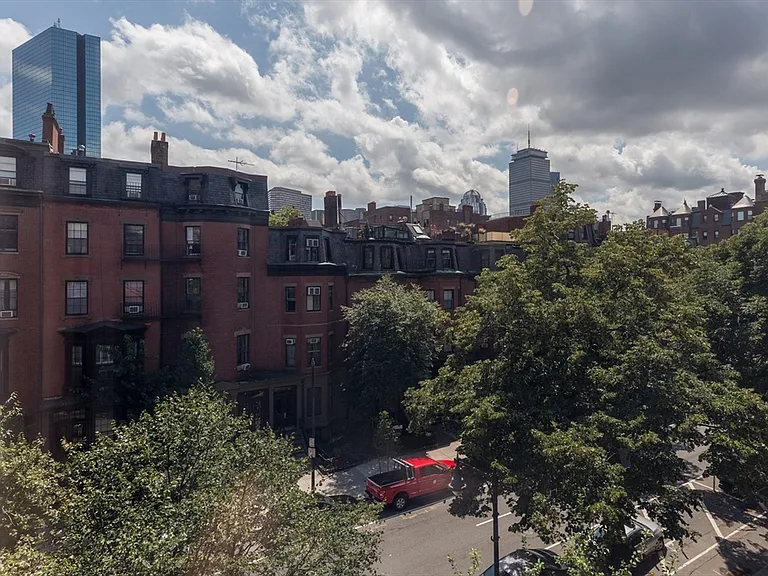 212 Beacon St #2 — Photo 21