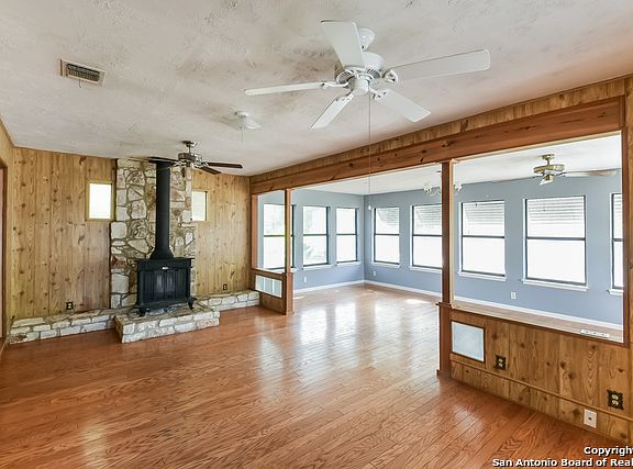 3rd image of 10922 Janet Lee Dr