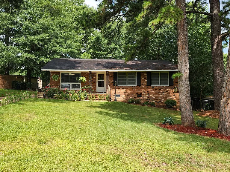 7527 Melinda Dr — Photo 1