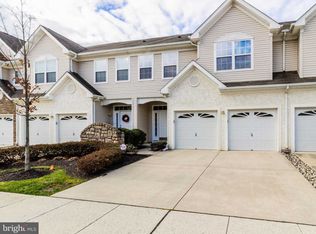 11 Tudor Ct, Marlton, NJ 08053