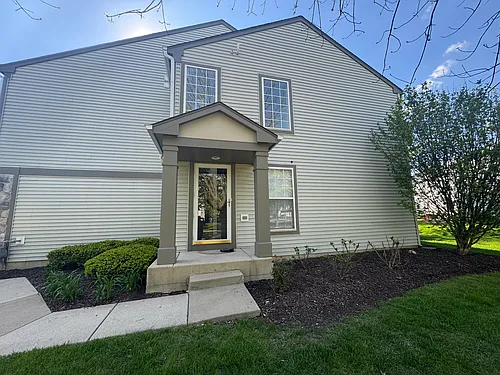 3252 Bromley Ln Photo 1