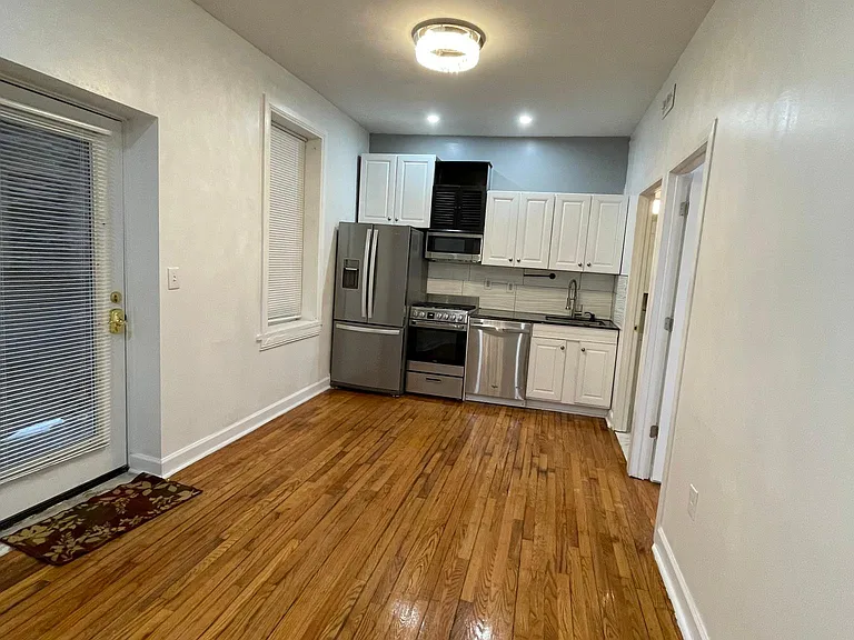 1224 N Cleaver St #1R — Photo 8