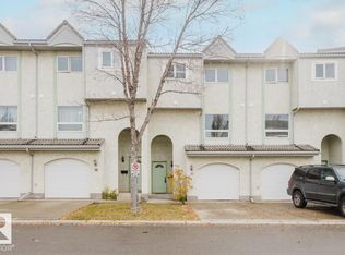 9520 174th St NW #17, Edmonton, AB