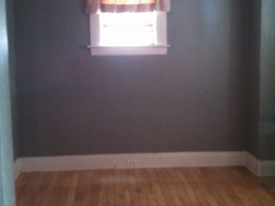 Dining Room- Hardwood Floor