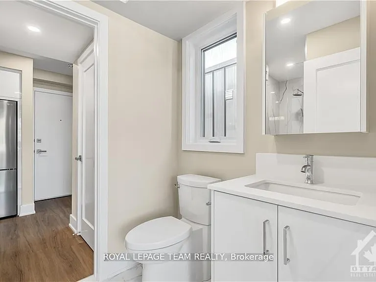 366 Winona Ave #3 — Photo 10