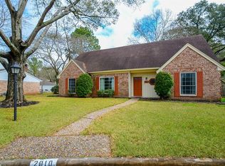 2010 Longhorn Dr, Houston, TX 77080