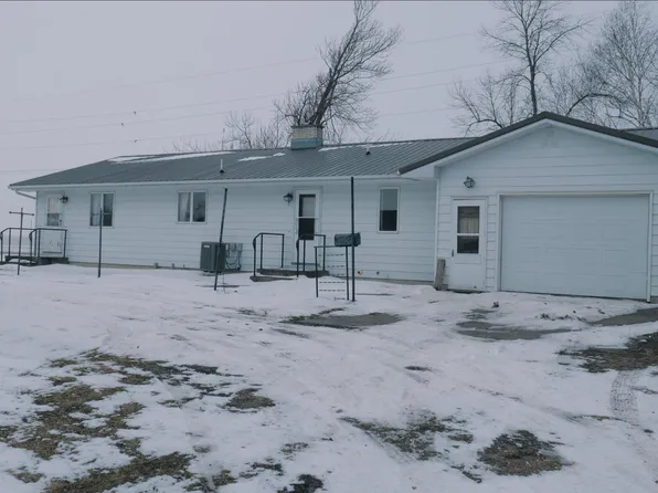 2270 Highway 14, Rockford, IA 50468