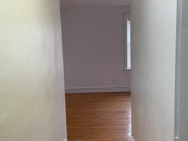 2130 E Locust St — Photo 4