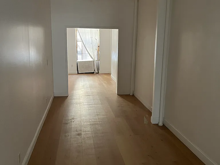 312 E 80th St #1E — Photo 1