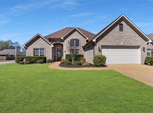 7 Wind Tree Cv, Jackson, TN 38305