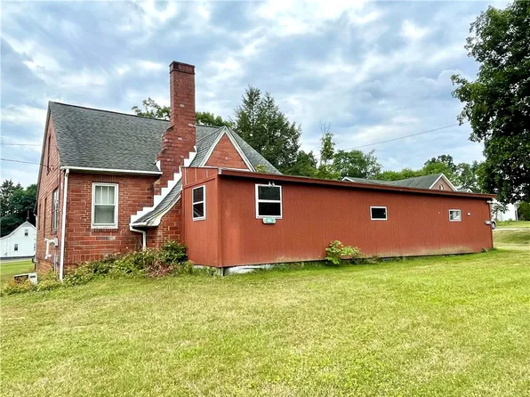 453 Whitestown Rd, Butler, PA 16001